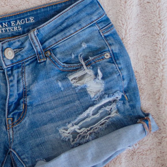American Eagle Light Ripped Denim Shorts - Picture 2 of 3